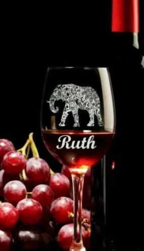 Engraved wine glass Mosaic Elephant
