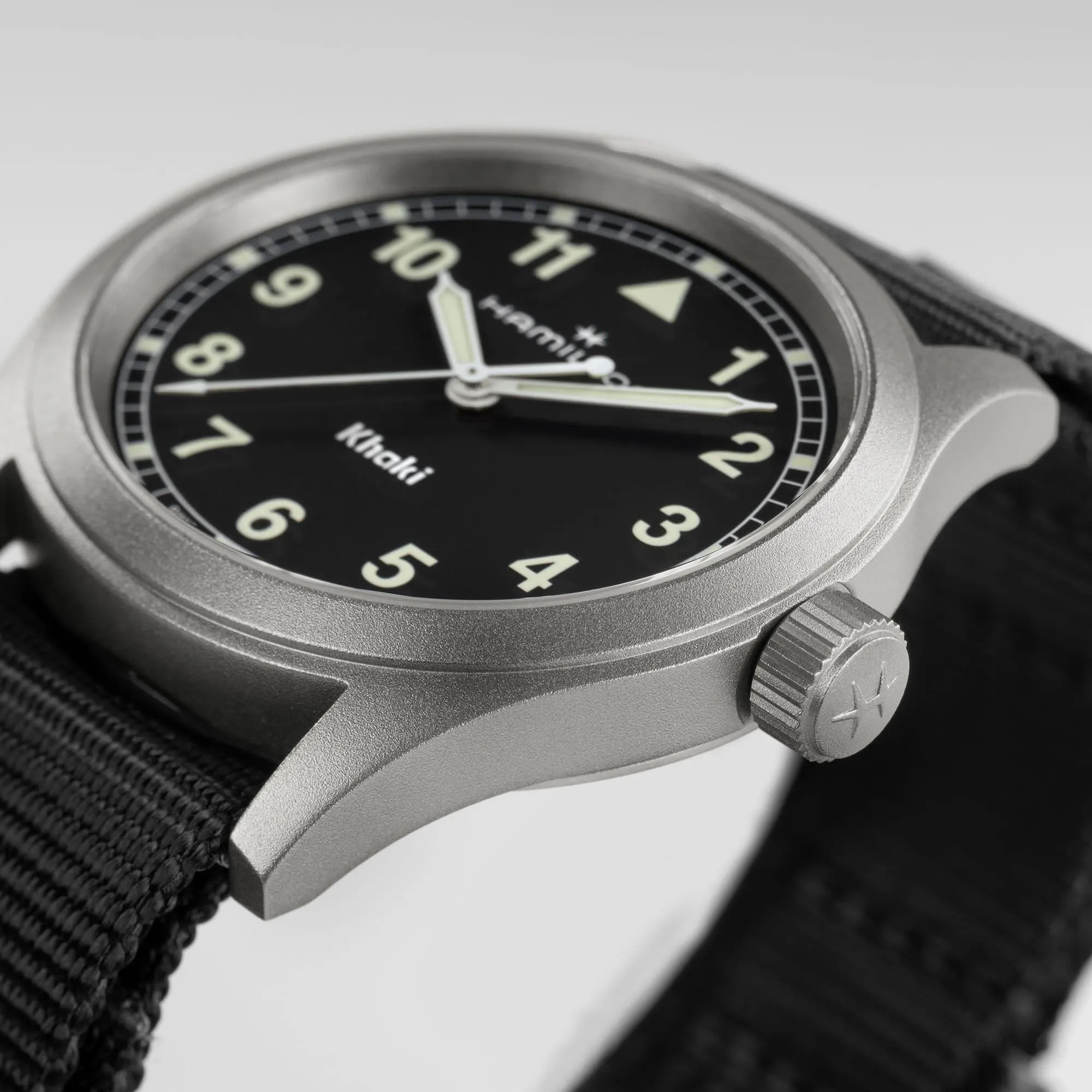 Khaki Field Quartz Gents Watch, 38mm - H69401430