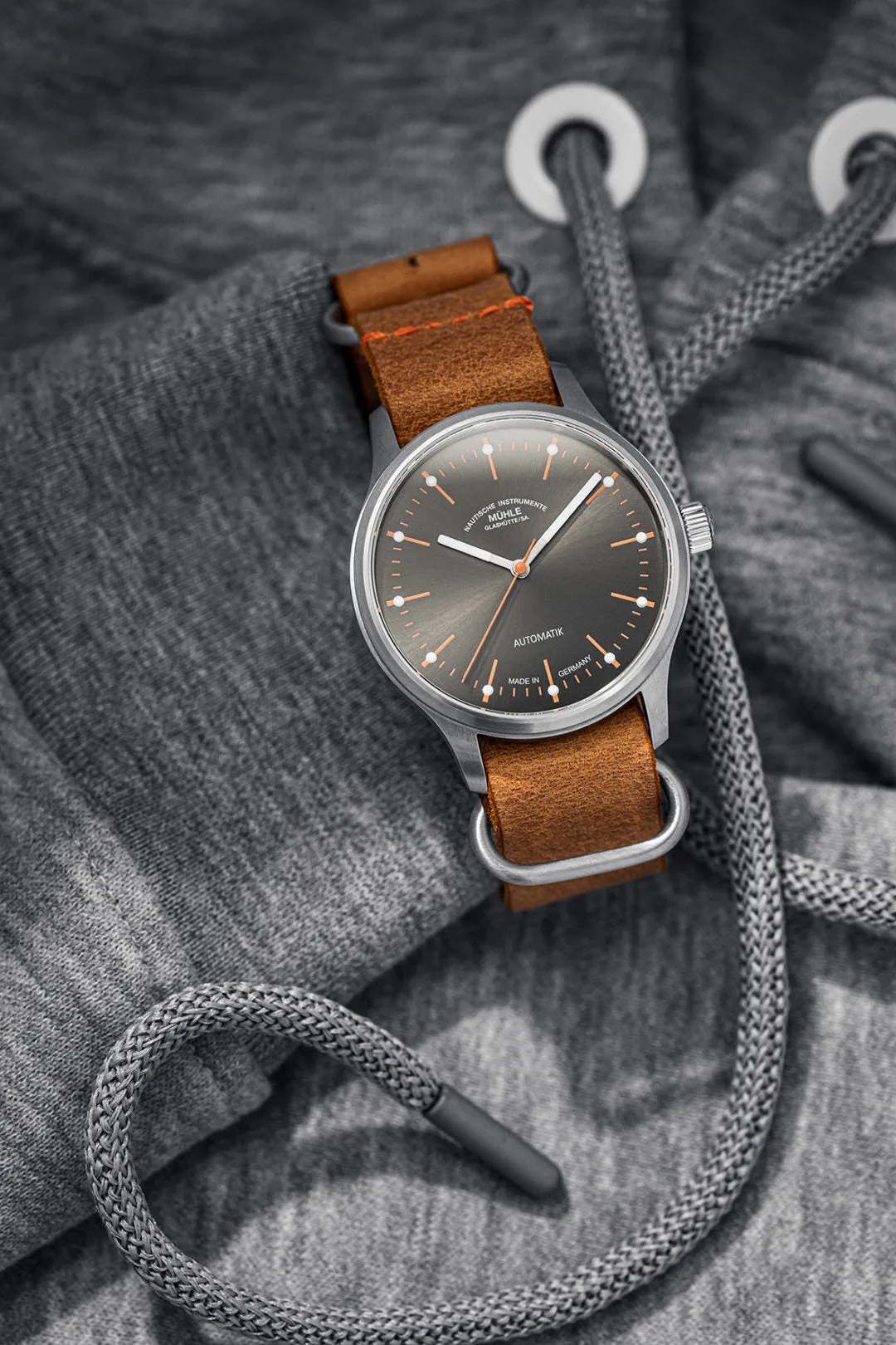 MG Watch Panova Grey